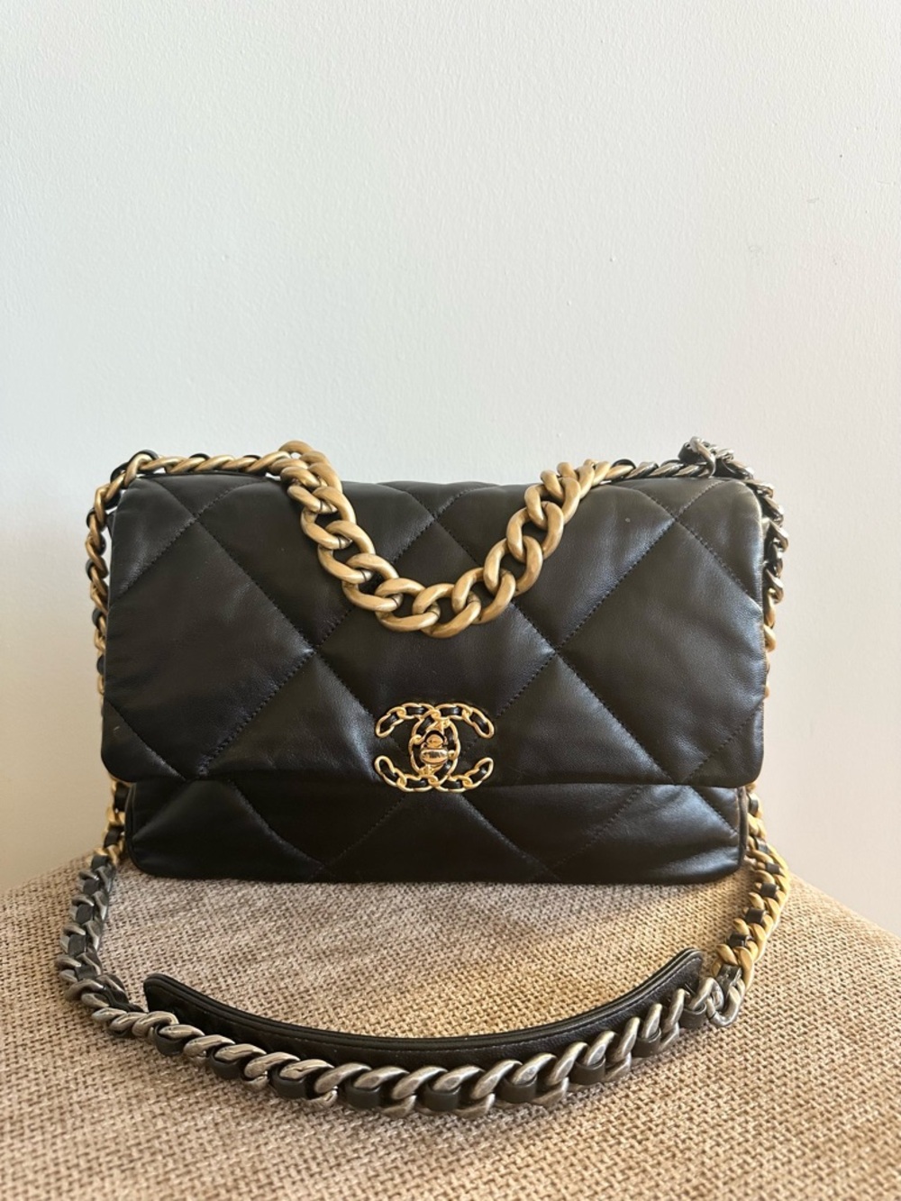 CHANEL Quilted Lambskin Black Leather 19 Bag
